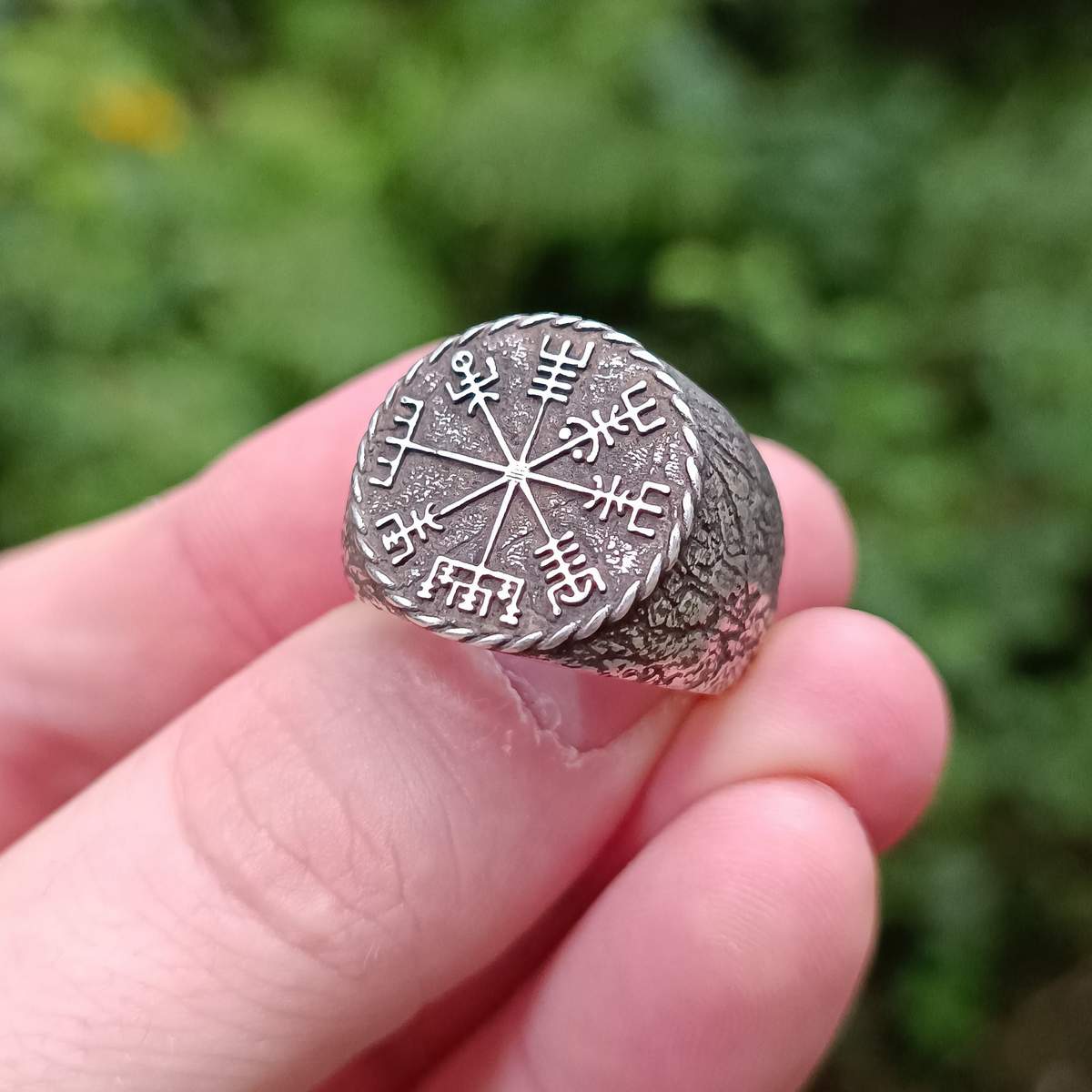 Vegvisir ring Viking compass