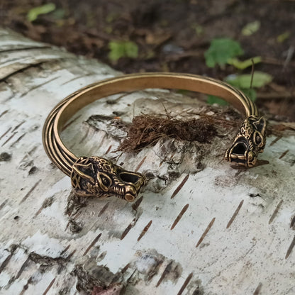 Wolf arm ring Viking bracelet