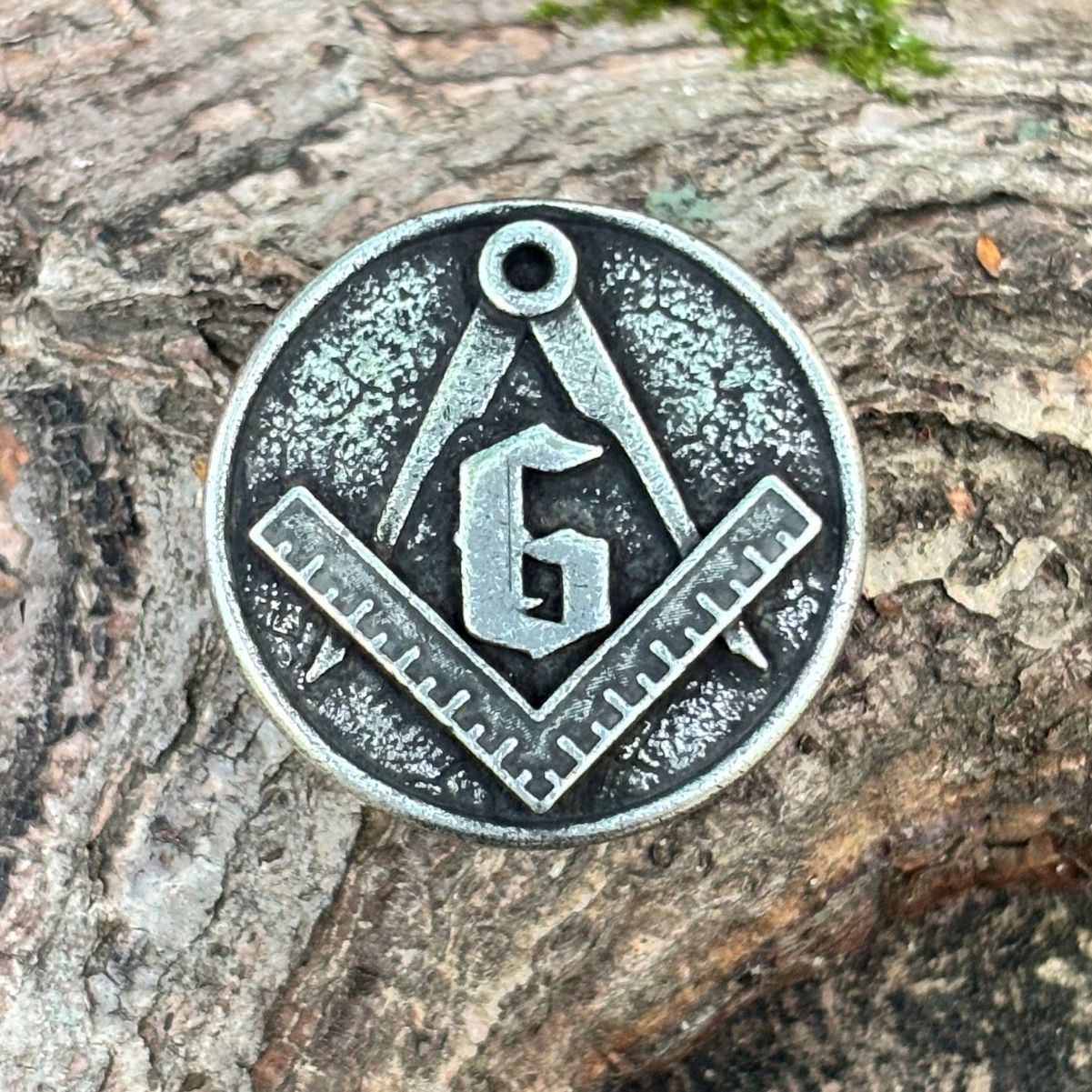 Masonic Eye paracord bead