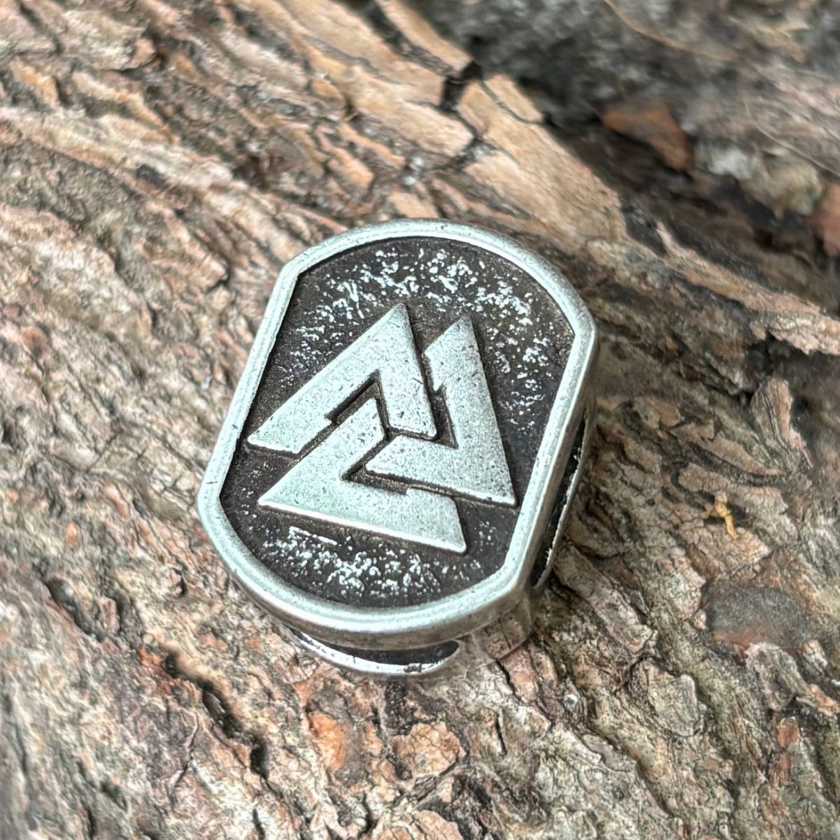 Valknut Norse paracord bead