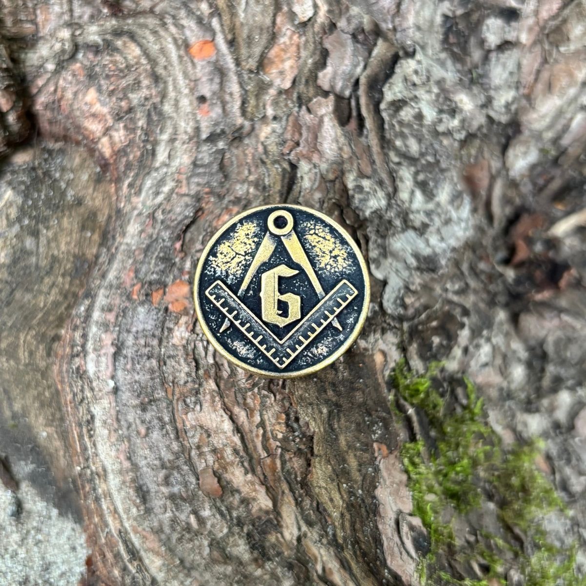 Masonic Eye paracord bead