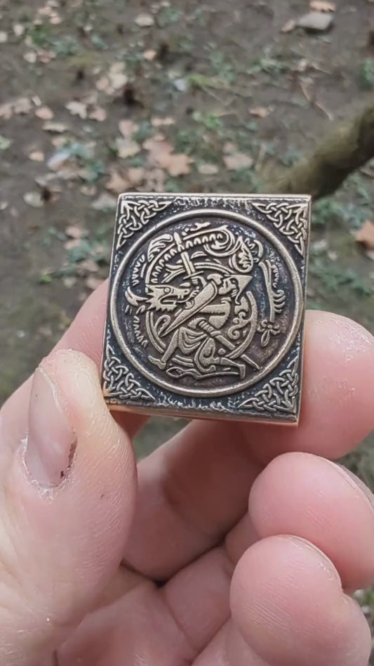 Sigurd and Fafnir molle clip