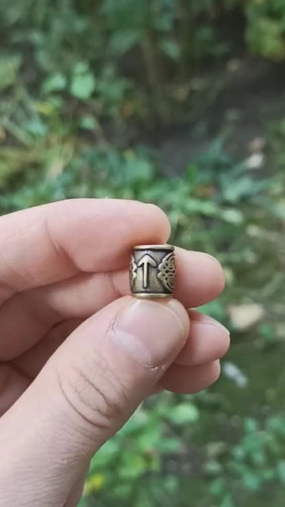 Tiwaz rune bead