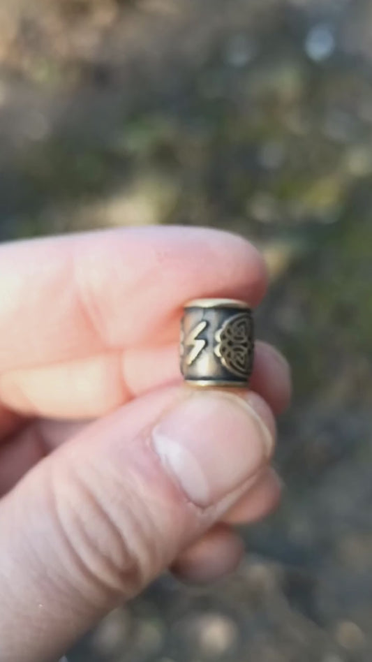 Sowilo rune bead