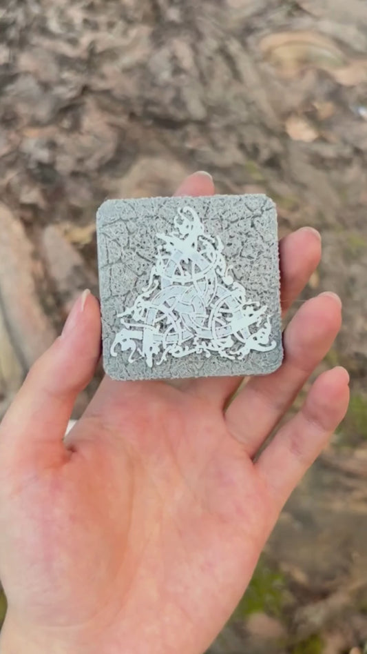 Valknut Ringerike ornament magnet
