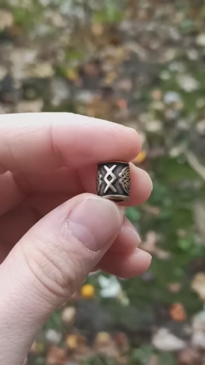 Ingwaz rune bead