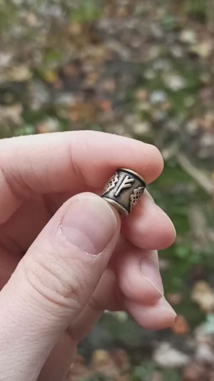Fehu rune bead