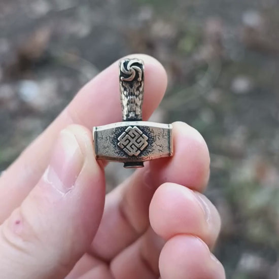 Svarozhich hammer pendant