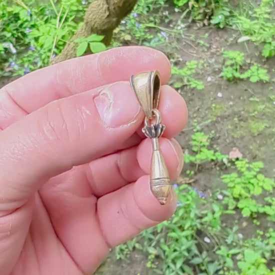 Mine pendant