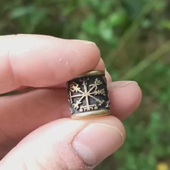Vegvisir symbol bead