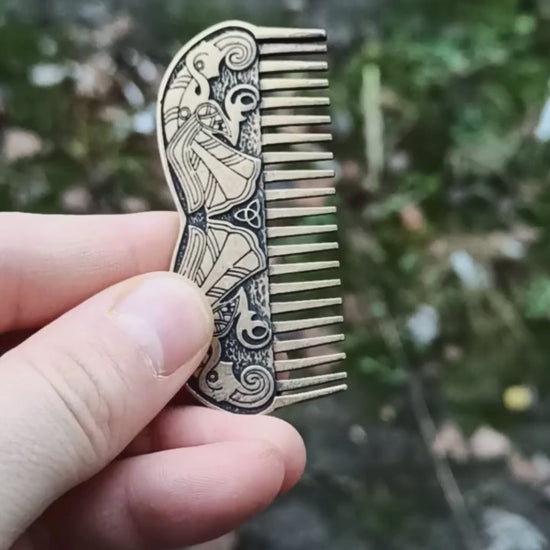 Germanic raven beard Viking comb