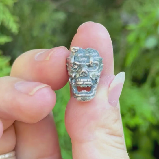Zombie paracord bead