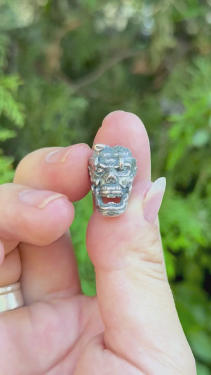 Zombie paracord bead