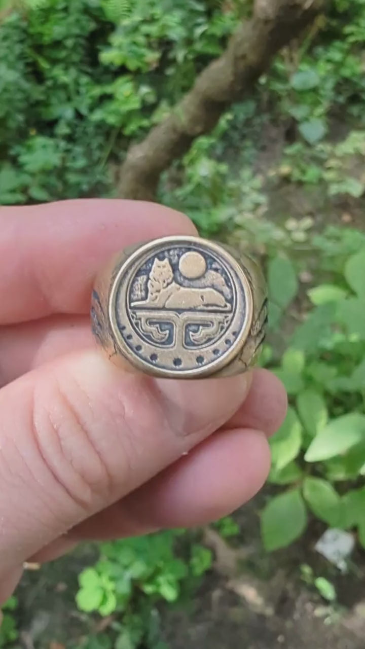 Ichkerian flag ring