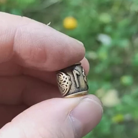 Laguz rune bead