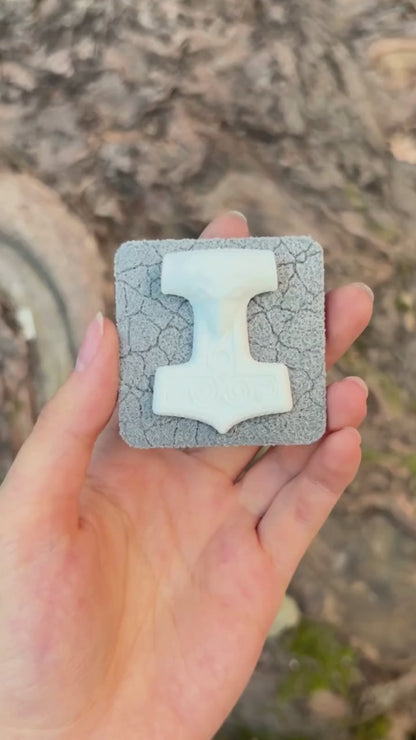 Mjolnir magnet