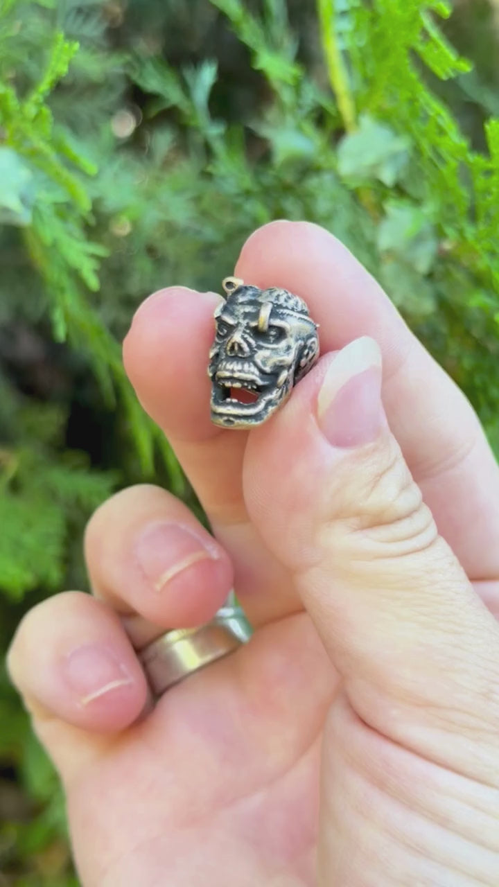 Zombie paracord bead