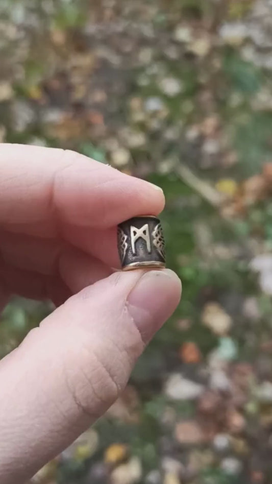 Mannaz rune bead