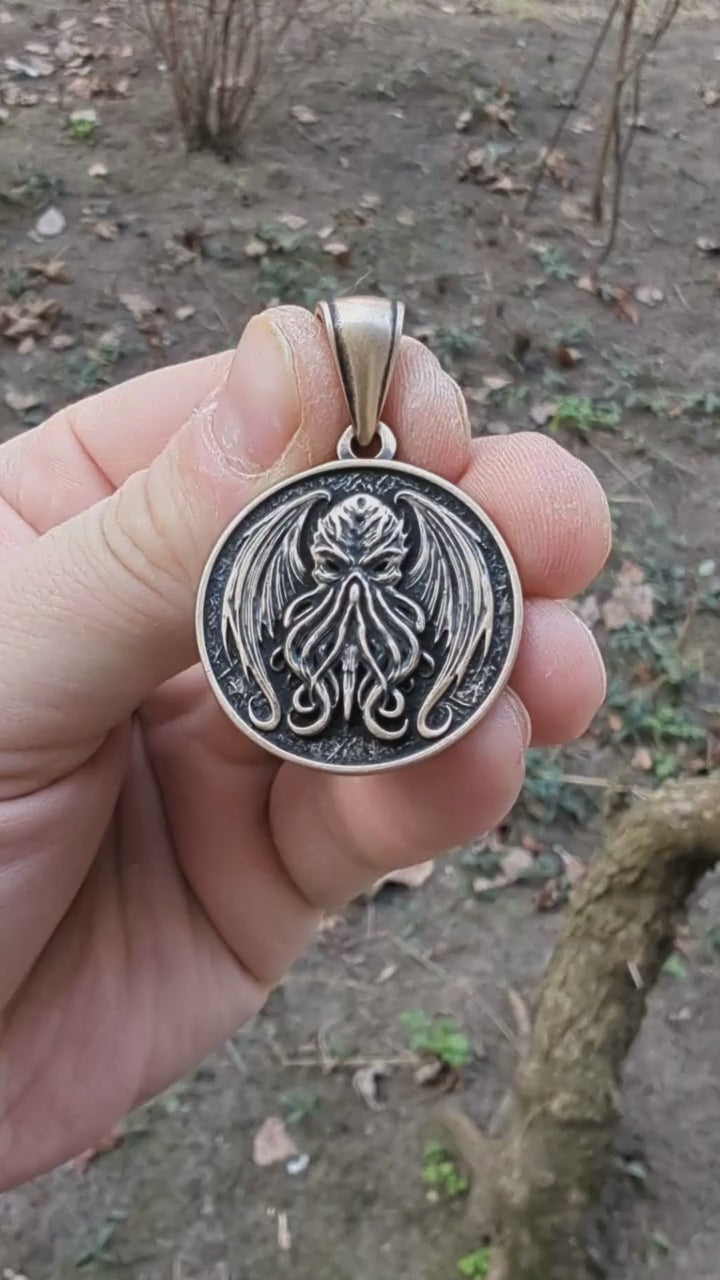 服/ファッション MS Great Cthulhu Silver Pendant Cthulhu pendant necklace Lovecraft jewelry – WikkedKnot jewelry