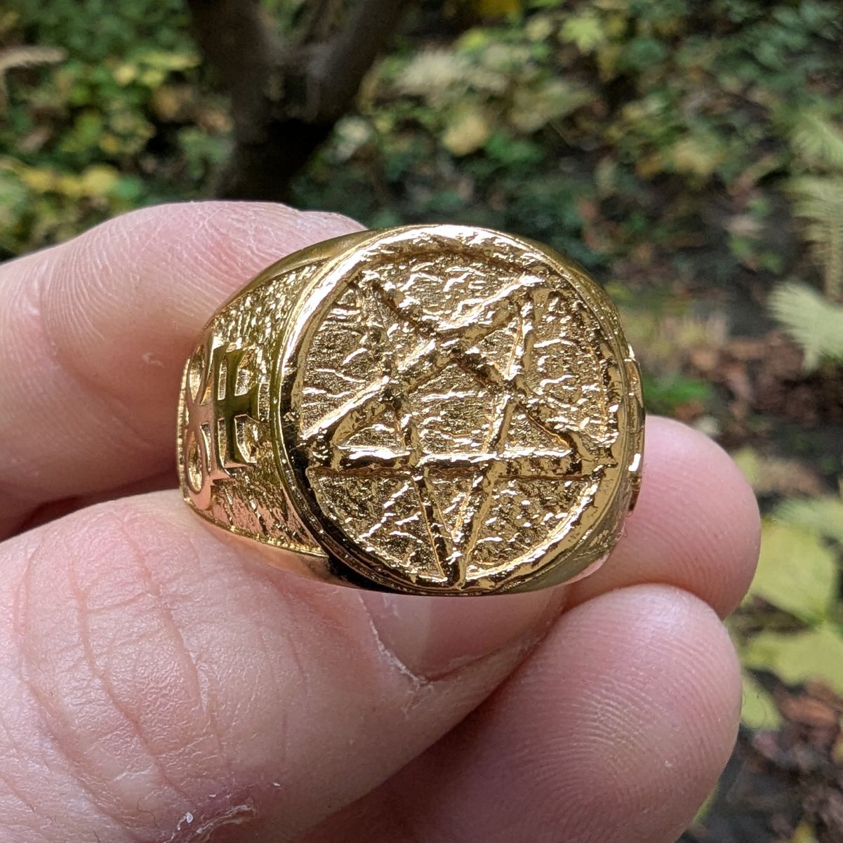 Satanic pentagram ring