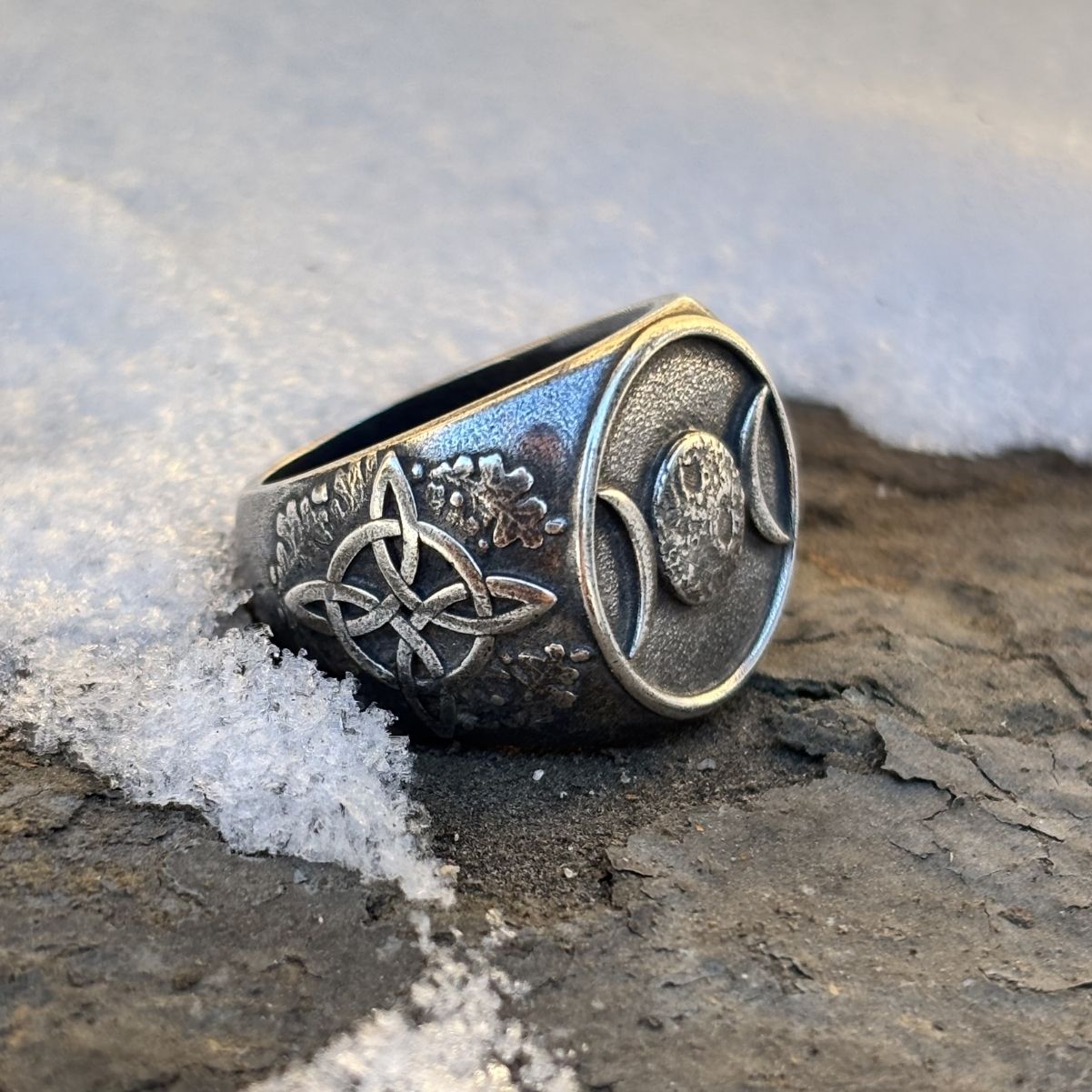 Triple Moon Ring — Goddess Symbol