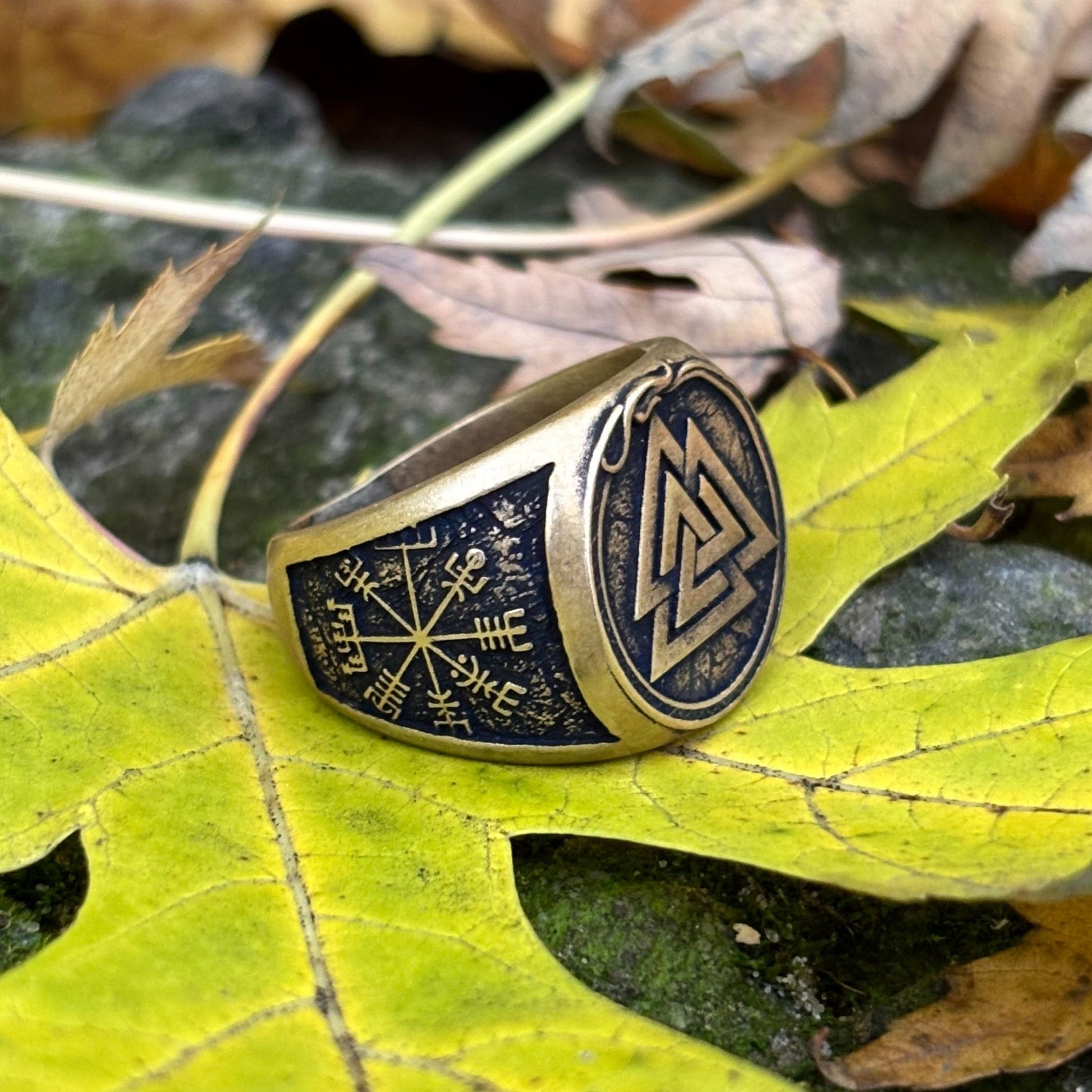 Valknut Aegishialmur and Vegvisir Ring