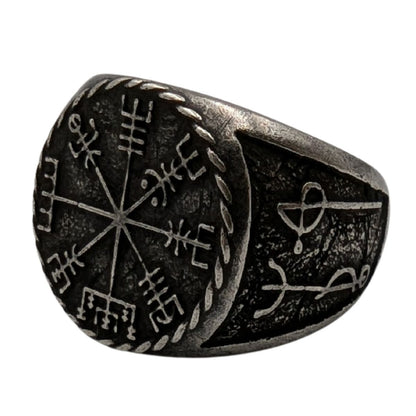 Draumstafir Ring with Vegvisir