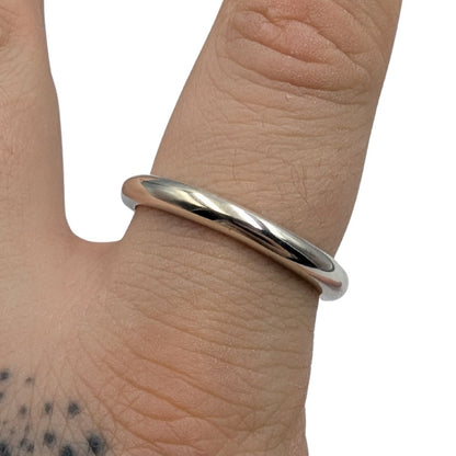 Minimalist simple ring