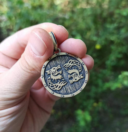 Tyr rune on Viking shield bronze pendant