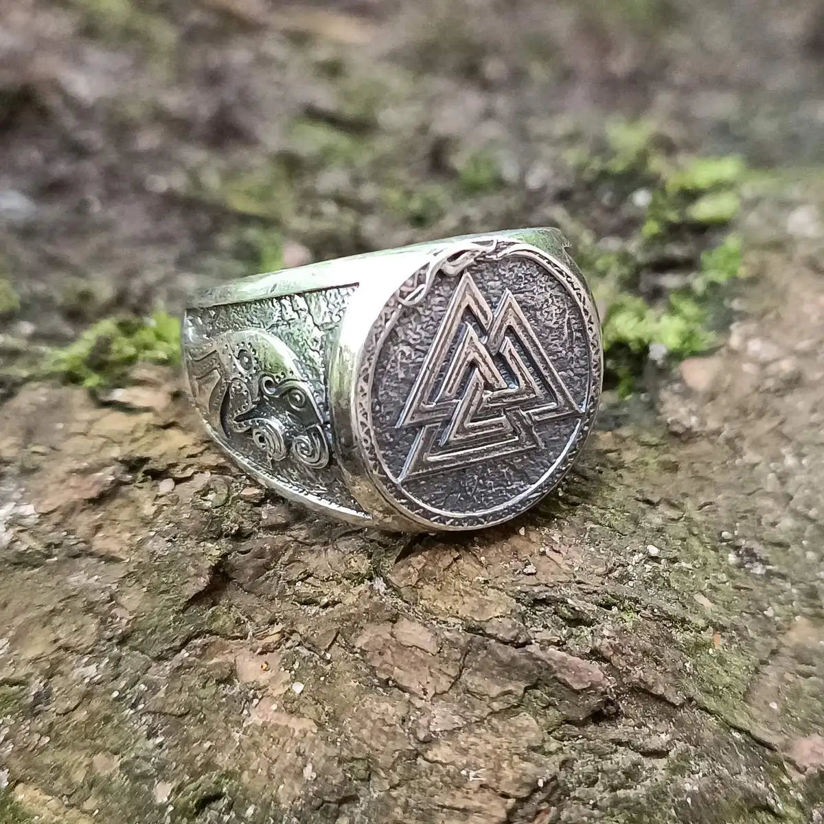 Valknut with germanic ravens silver signet ring