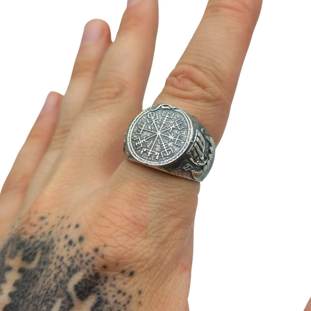 Vegvisir with Drakkar silver signet ring   