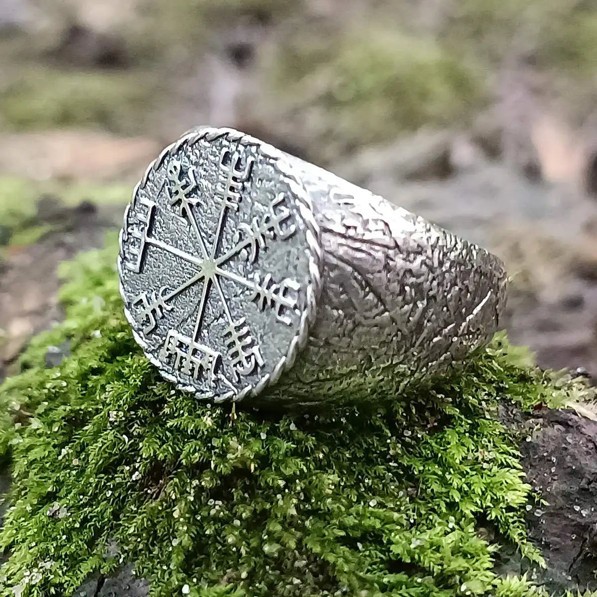 Vegvisir ring from silver Viking compass