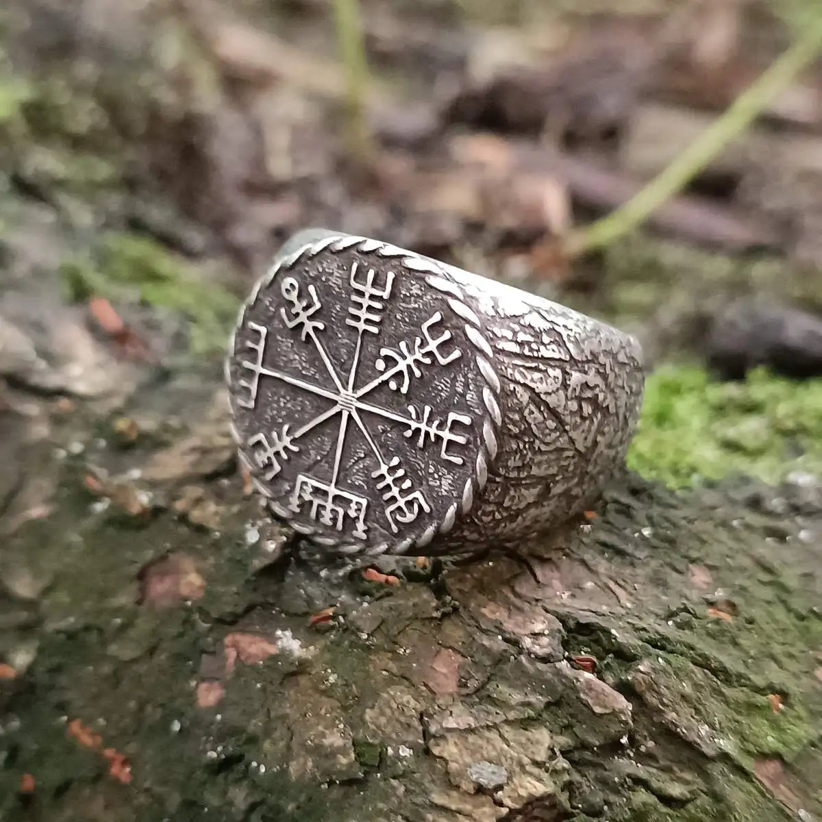 Vegvisir ring from bronze Viking compass