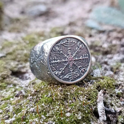 Veldismagn rune silver ring   