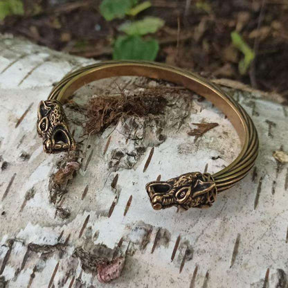 Wolf arm ring Viking bracelet from bronze